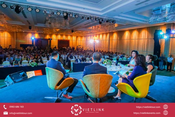 Quay phim sự kiện với ekip chuyên nghiệp Quay phim sự kiện với ekip chuyên nghiệp