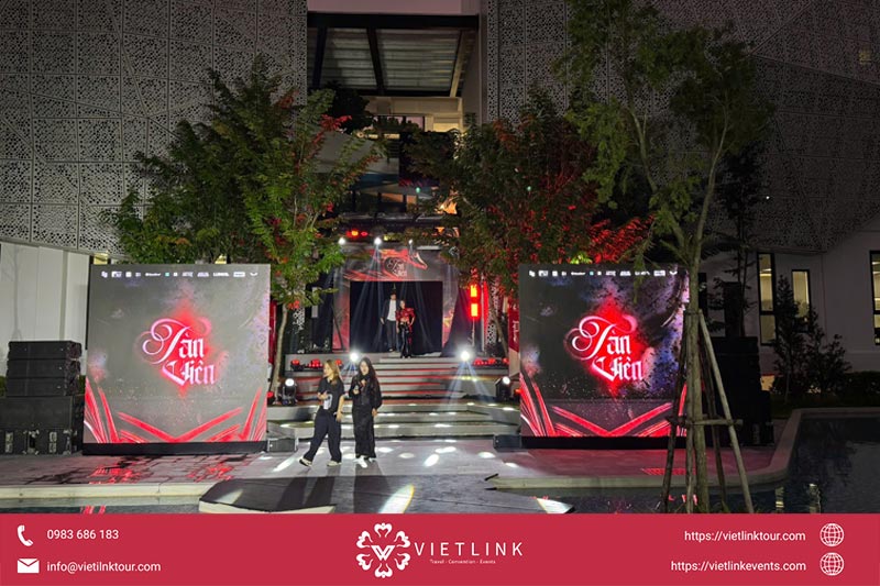 Thi Công Sân Khấu – Nền Tảng Của Sự Hoành Tráng Tổ Chức Chương Trình BUV FASHION SHOW 2025