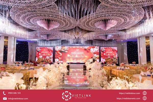 Dịch vụ tổ chức tiệc cuối năm trọn gói – Kết nối & tri ân