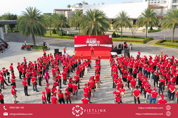 Tổ chức Hội Nghị kết hợp Team Building trọn gói – VietLink Event