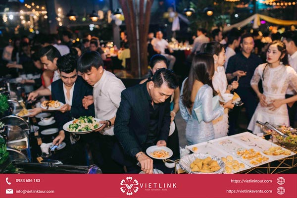 Tổ chức hội nghị kết hợp tiệc buffet – Sự lựa chọn tinh tế