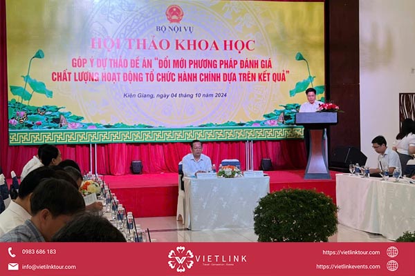 Tổ chức hội thảo kết hợp trưng bày sản phẩm – VietLink