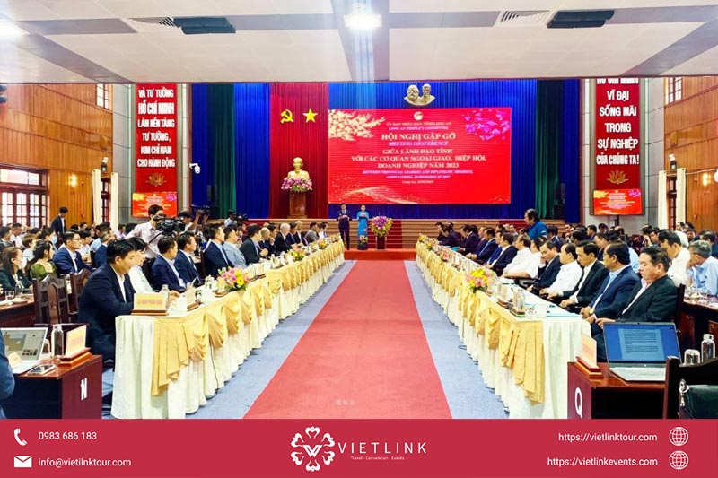 VietLink Event – Đơn vị tổ chức hội nghị đầu năm cho doanh nghiệp trọn gói từ A-Z Tổ chức hội nghị đầu năm cho doanh nghiệp – Khởi đầu thuận lợi